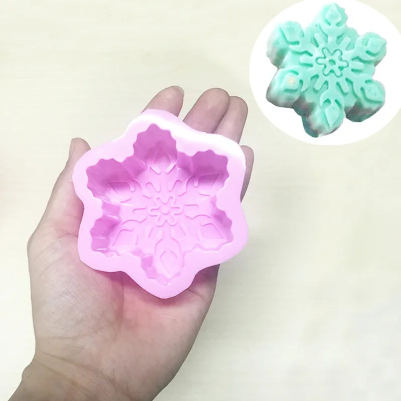 Christmas Snowflake Candle Silicone Mold Handmade Soap Aromatherapy Gypsum Resin Ice Mould Candle Making Kit Home Decor Gifts