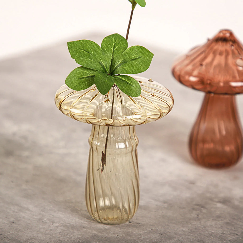 Florero Hongo de Vidrio — El detalle que transforma una repisa