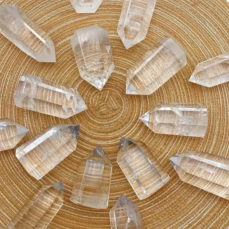 Torre de Cuarzo Cristal 🔮 — Energía y belleza en tu espacio