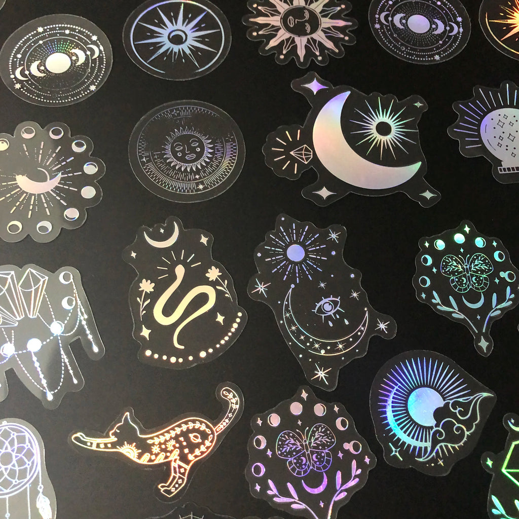 Stickers Holográficos Místicos |  Dale un toque mágico a tus espacios y accesorios.✨